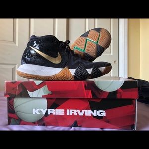 Kyrie 4 Pitch Blue Men’s Shoe 🏀